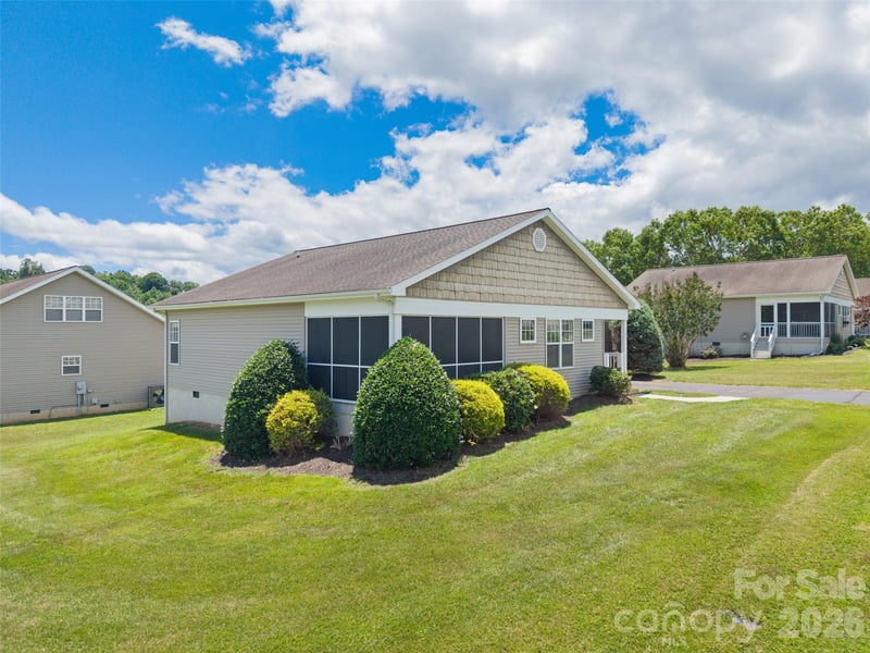 107 Cottage Loop, Waynesville, NC 28785