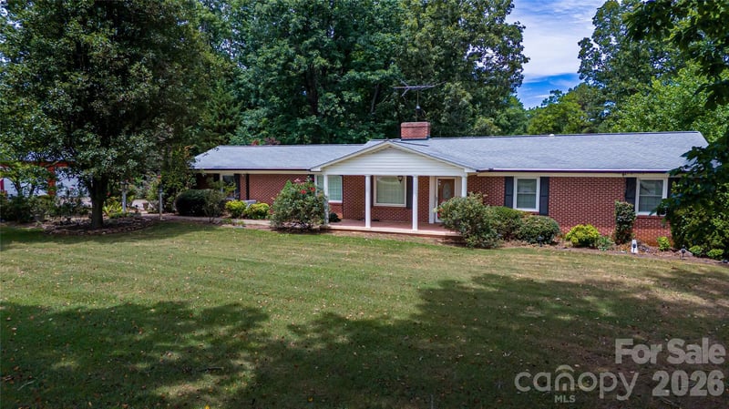 6000 George Hildebran School Rd, Hickory, NC 28602