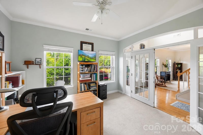 1086 Arrowhead Dr, Concord, NC 28025