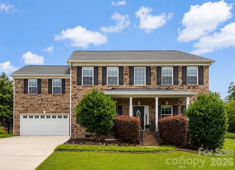 1086 Arrowhead Dr, Concord, NC 28025