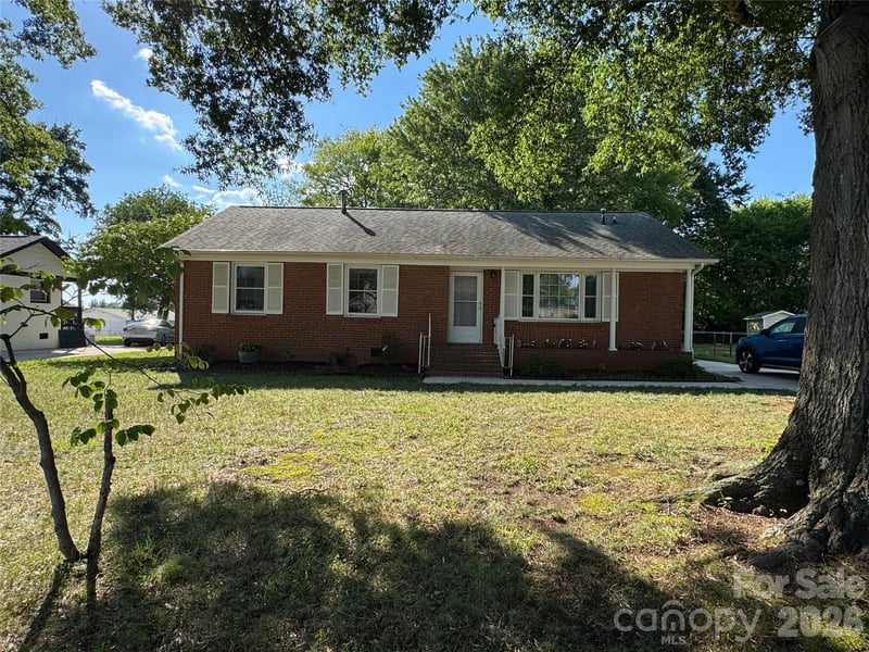 7644 Bramblewood Dr, Charlotte, NC 28217