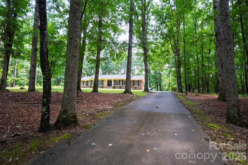 607 Bethany Rd, Gastonia, NC 28052