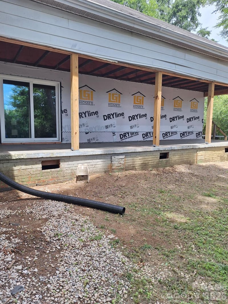 687 Parkway Dr, Chester, SC 29706