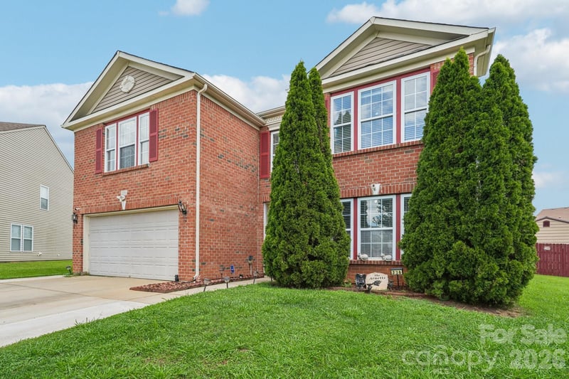 336 Farm Springs Dr, Mount Holly, NC 28120
