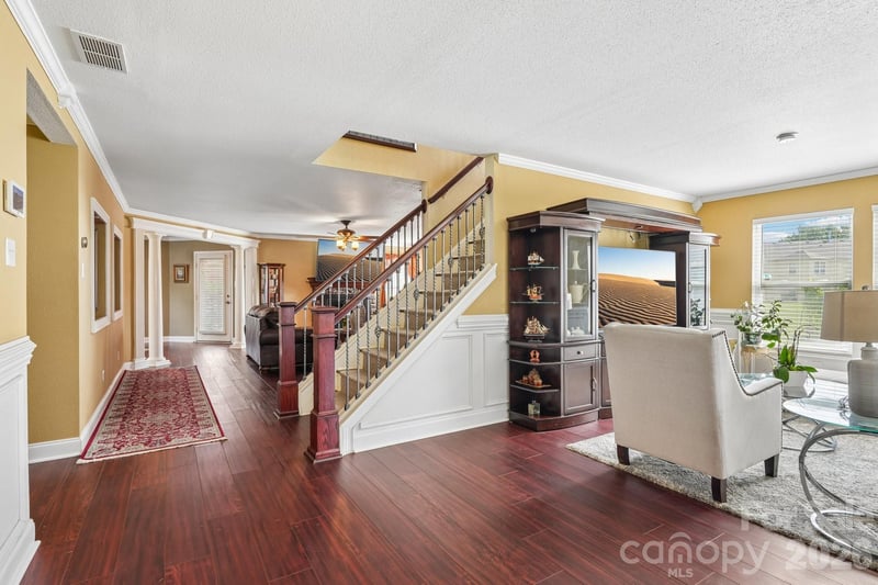 336 Farm Springs Dr, Mount Holly, NC 28120