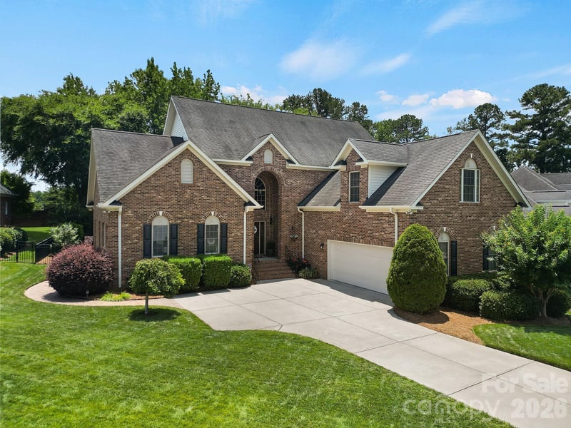 263 Hemingway Ln, Fort Mill, SC 29708