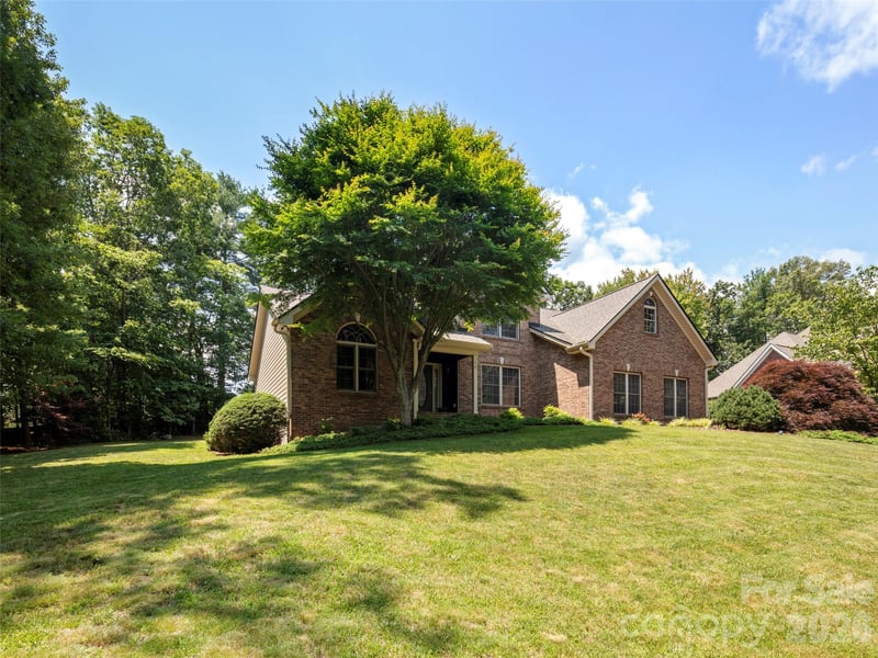 70 Ashley Woods Dr, Arden, NC 28704