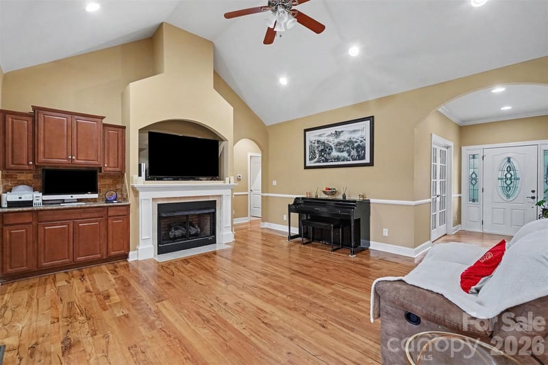 4574 Hunter Rhyne Rd, Lincolnton, NC 28092