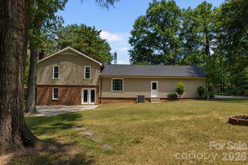 5381 Woodside Dr, Rock Hill, SC 29732