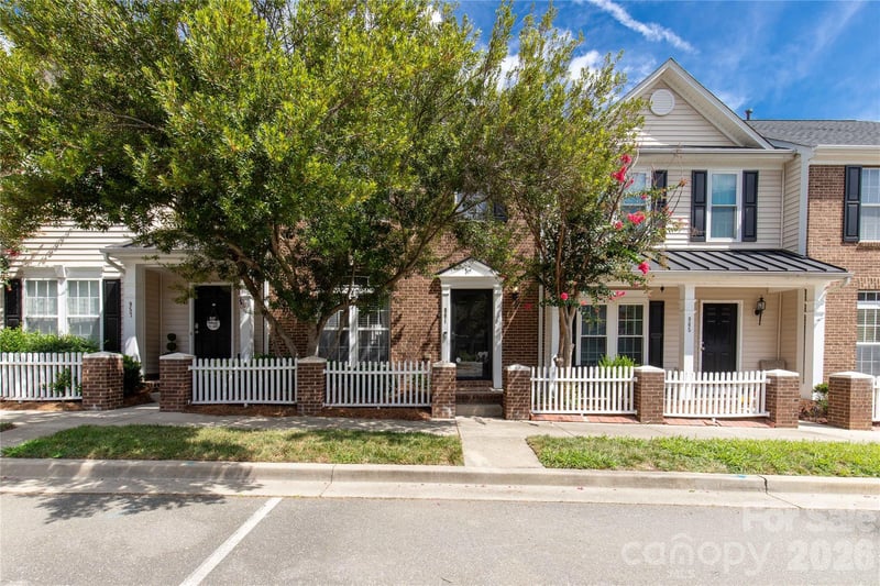 961 Coolsprings Ln, Rock Hill, SC 29730