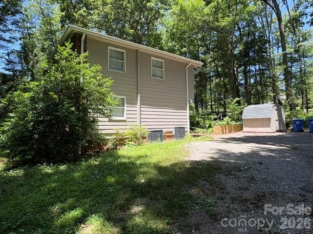 31 Spring Forest Cir, Asheville, NC 28803