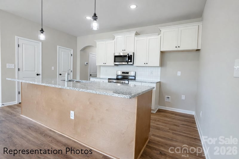 3111 Aberleaf Ln, Charlotte, NC 28227