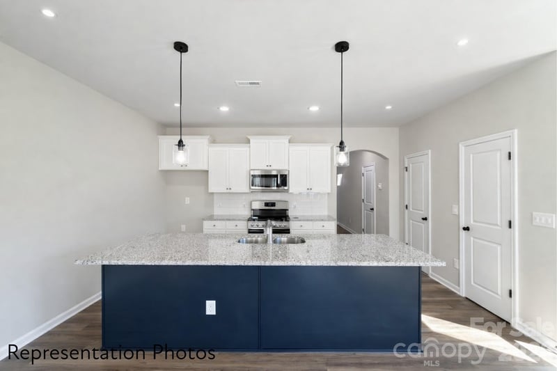 3114 Aberleaf Ln, Charlotte, NC 28227