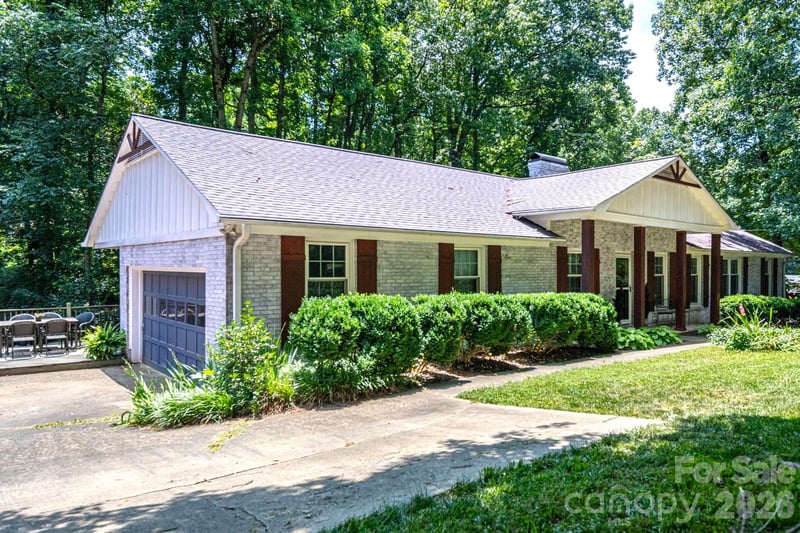 504 Dogwood Ln, Belmont, NC 28012