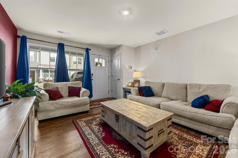 4 Virginia Commons Dr, Arden, NC 28704