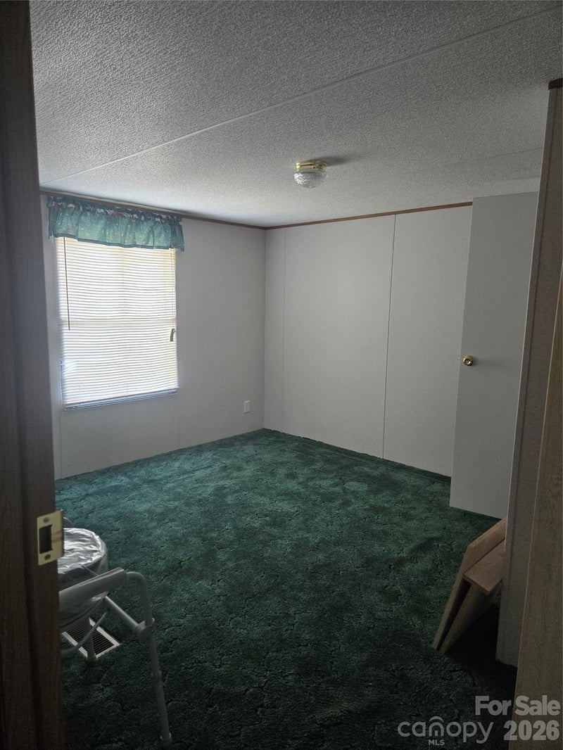 4632 Belvedere Dr, Claremont, NC 28610
