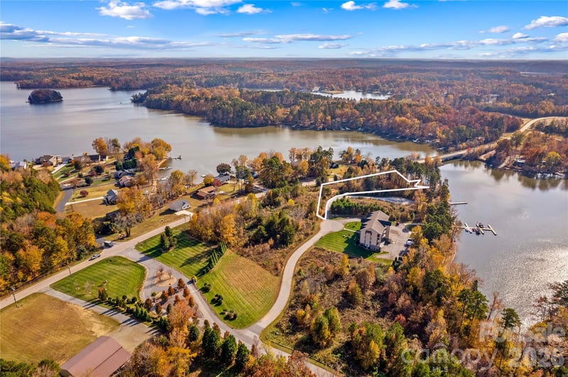 2005 Marina Pointe Rd, Salisbury, NC 28146