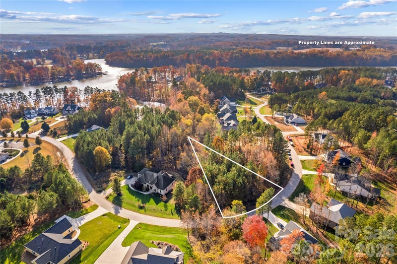589 Sunset Pointe Dr, Salisbury, NC 28146