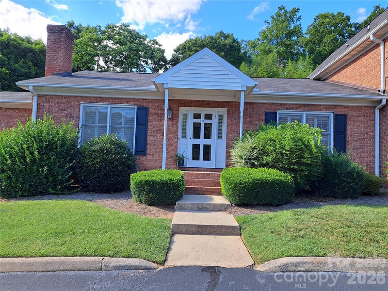 615 Hunter Oak Dr, Kannapolis, NC 28083