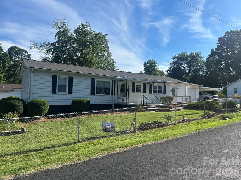 402 24th St, Kannapolis, NC 28083
