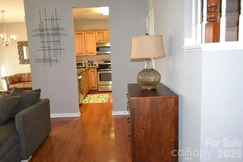 9032 Bishop Crest Ln, Charlotte, NC 28277