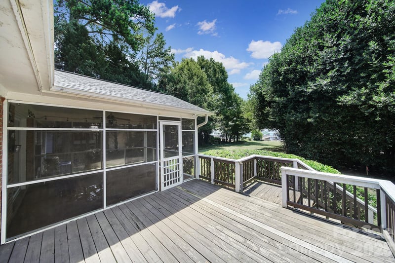 704 Isle Of Pines Rd, Mooresville, NC 28117