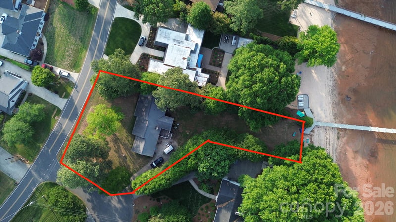 704 Isle Of Pines Rd, Mooresville, NC 28117
