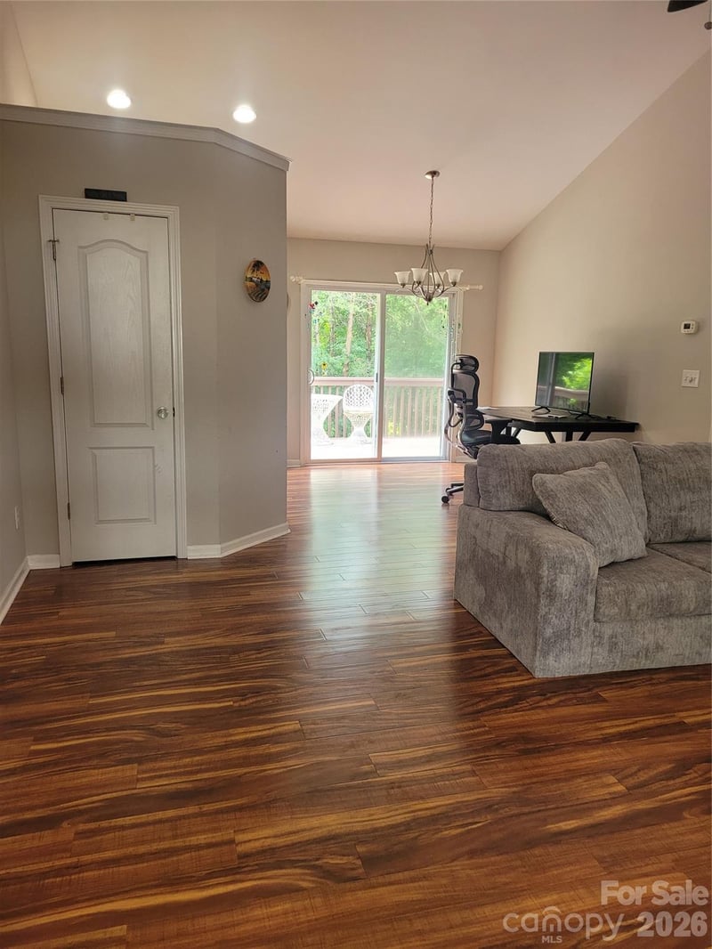 4089 Fallen Pine Rd, Sherrills Ford, NC 28673