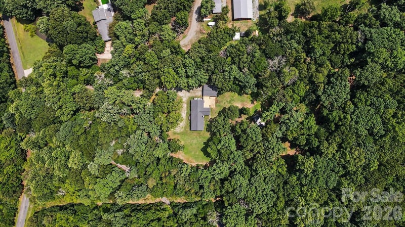 8900 Lazy Ridge Ln, Concord, NC 28025