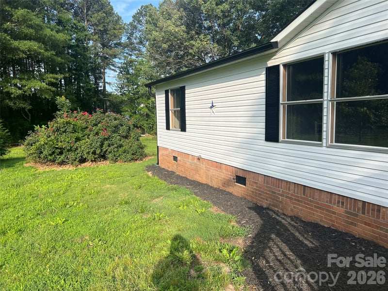 373 Griggs Rd, Clover, SC 29710