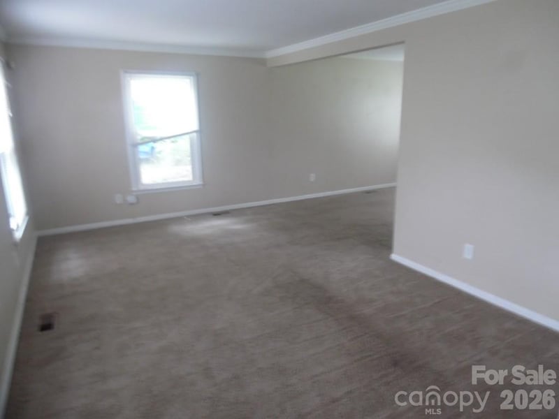 6311 Coach Hill Ln, Charlotte, NC 28212