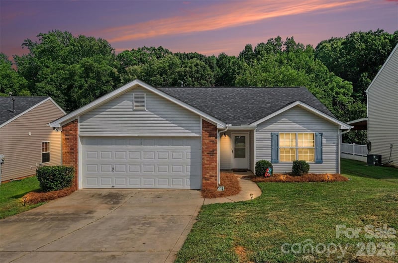 1505 Clooney Ln, Charlotte, NC 28262