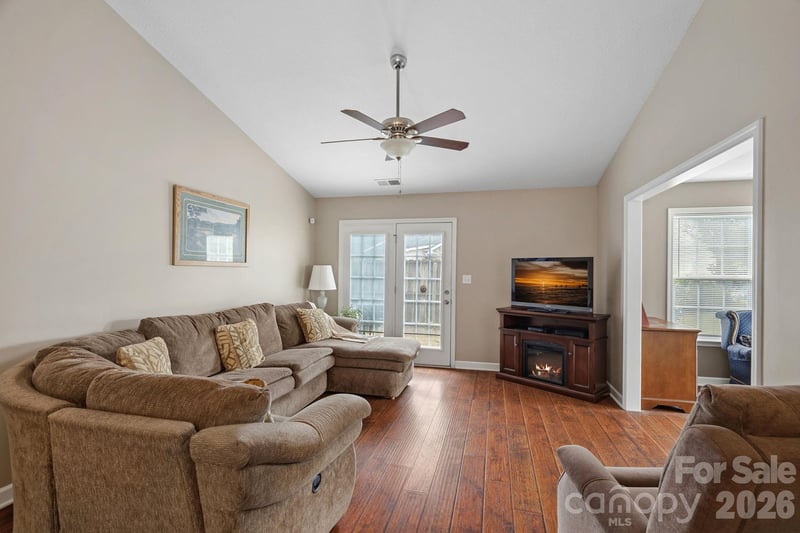 2933 Trimble Cir, Concord, NC 28027