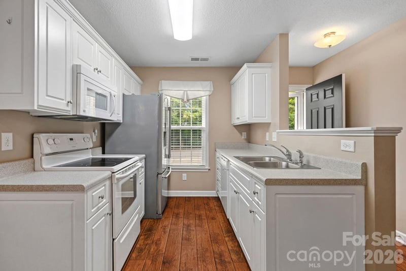 2933 Trimble Cir, Concord, NC 28027