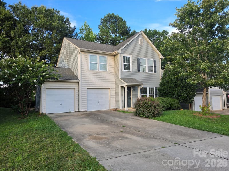 241 Ashcake Ct, York, SC 29745