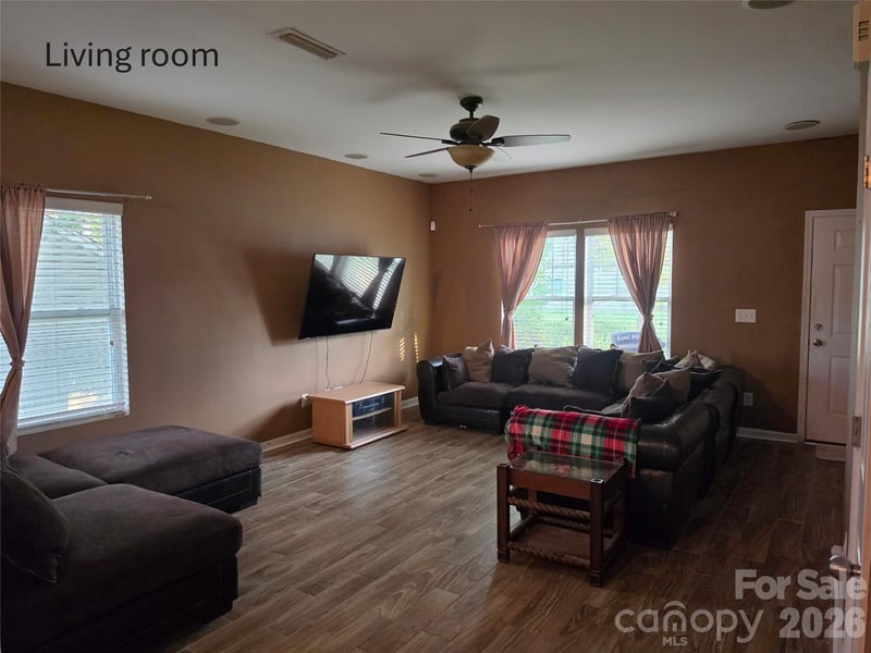 241 Ashcake Ct, York, SC 29745