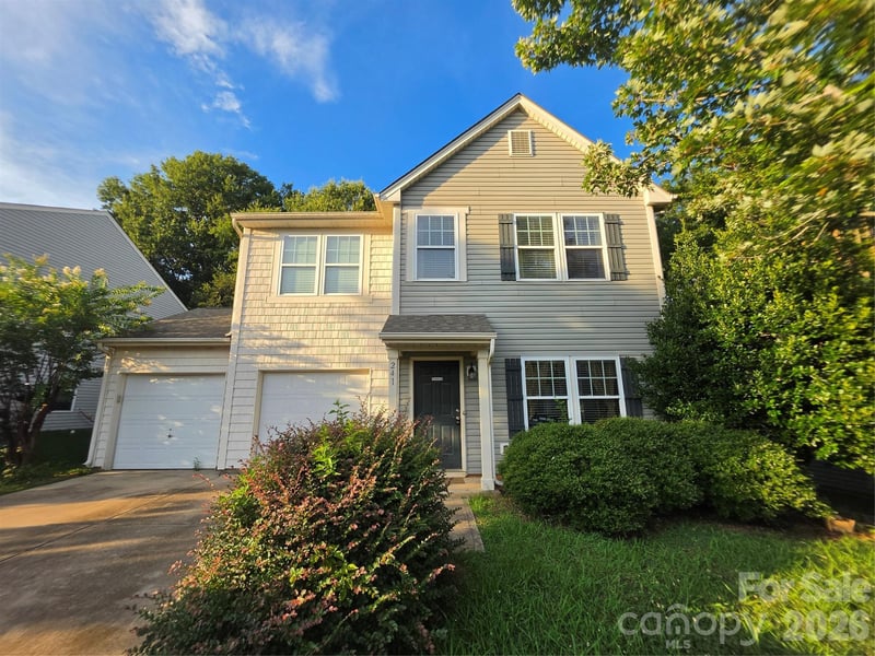 241 Ashcake Ct, York, SC 29745