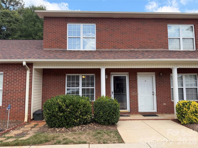 102 Brandywine Dr #P2, Conover, NC 28613