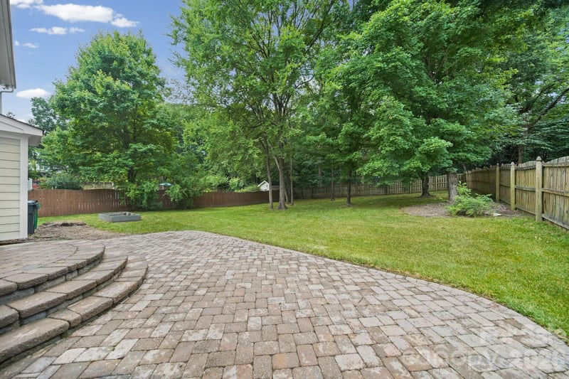 13818 Ballantyne Meadows Dr, Charlotte, NC 28277