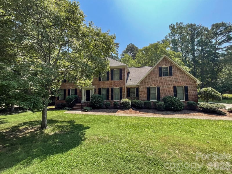 7151 Forest Ridge Rd, Weddington, NC 28104