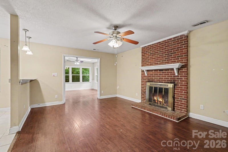 7111 Amarillo Dr, Charlotte, NC 28262