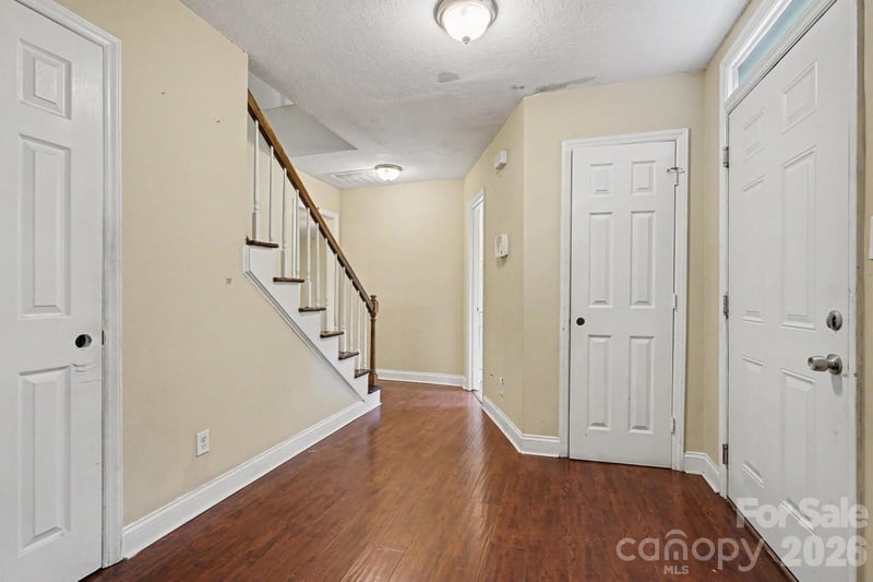 7111 Amarillo Dr, Charlotte, NC 28262