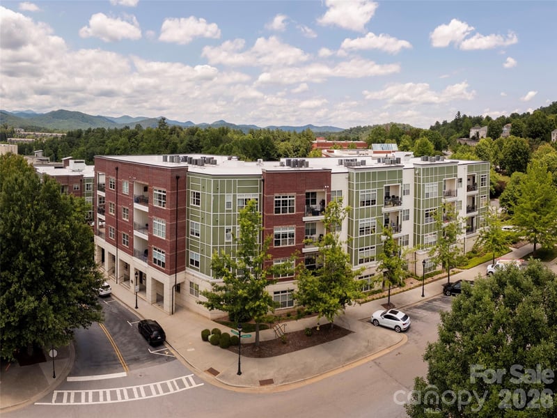 42 Schenck Pw #310, Asheville, NC 28803