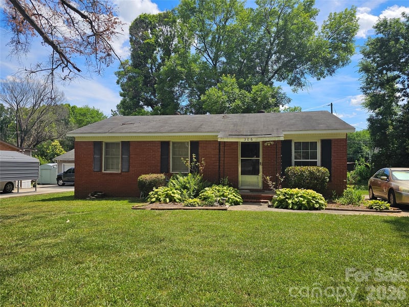 306 Wylie Park Rd, Lancaster, SC 29720