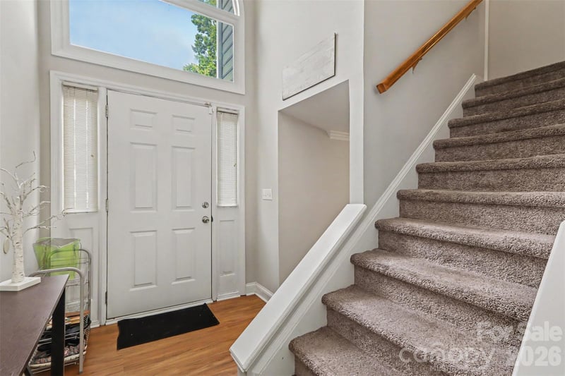 8606 Fox Chase Ln, Charlotte, NC 28269