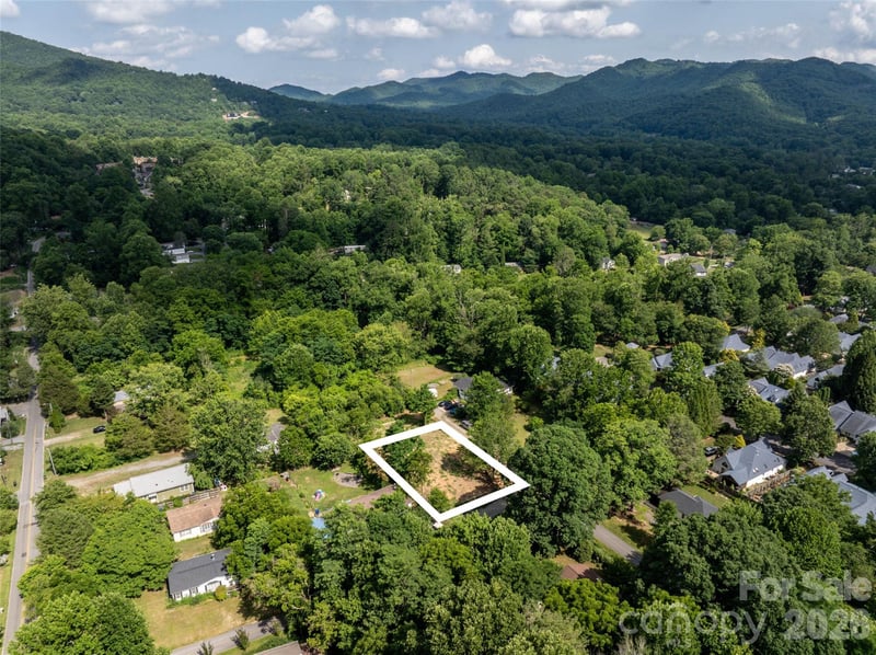 25 John Myra Ave, Black Mountain, NC 28711