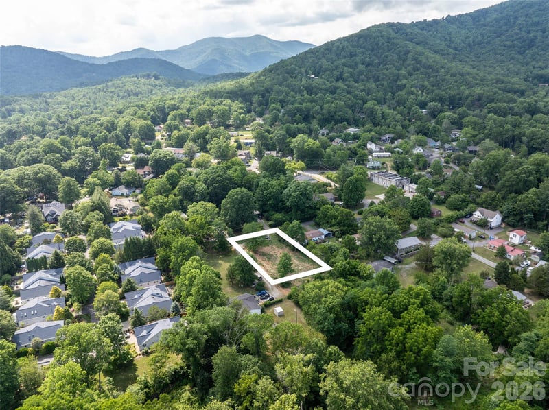 25 John Myra Ave, Black Mountain, NC 28711