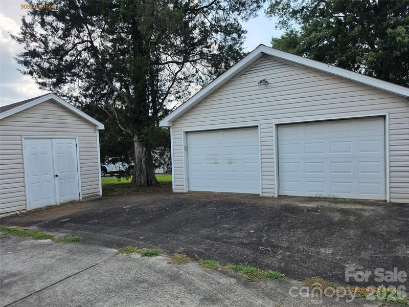 9031 Dartmoor Pl, Charlotte, NC 28227