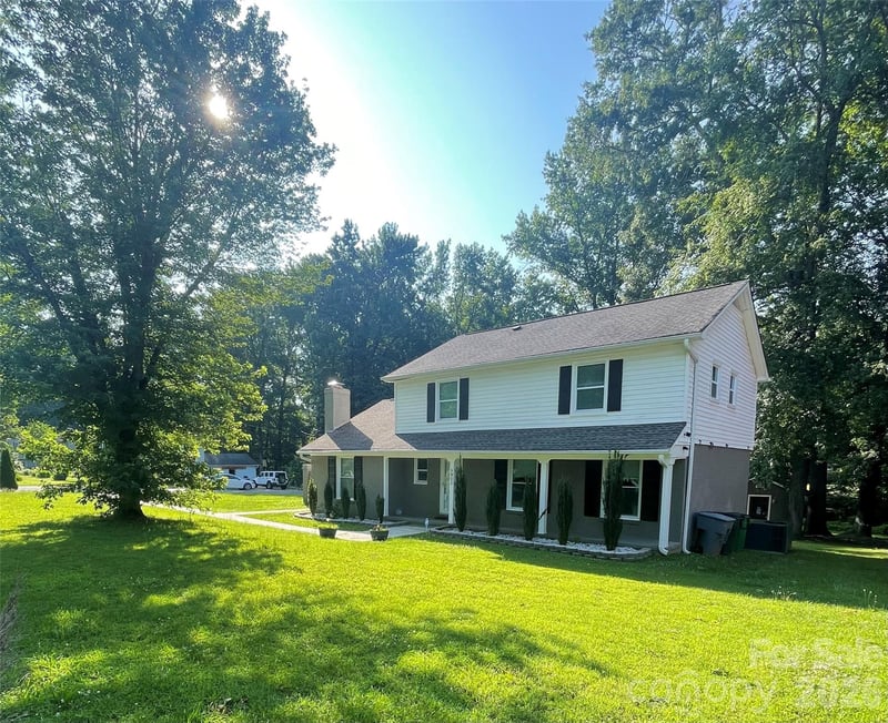 5901 Idlebrook Dr, Charlotte, NC 28212