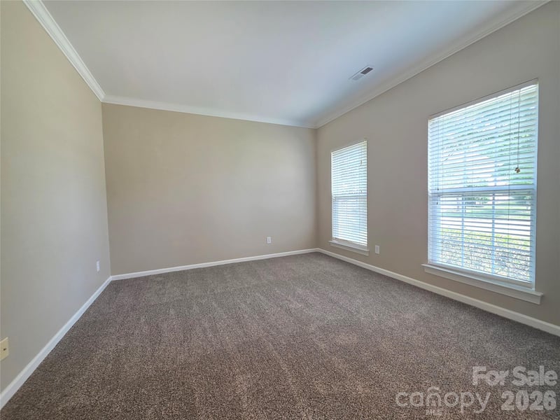 10601 Bere Island Dr, Charlotte, NC 28278